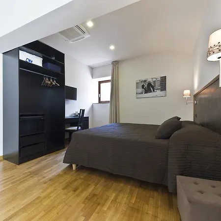 Siena Gallery - Rooms Only-3